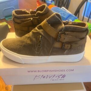 Blowfish sneaker